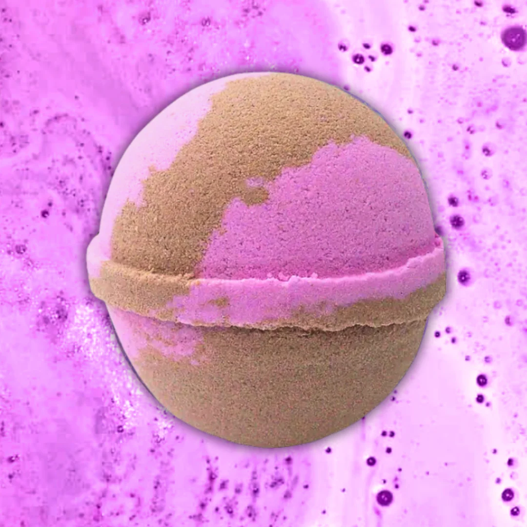 Girl Power Positivity Bath Bomb 160g - Empowering Strawberry Chocolate